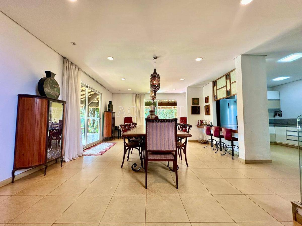 Casa, Jardim Canadá, 5 Quartos, 0 Vaga, 1 Suíte