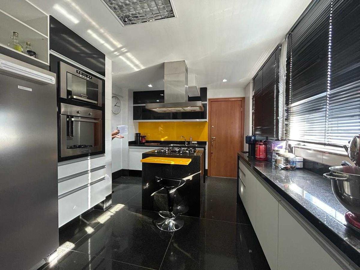 Cobertura, Ouro Preto, 3 Quartos, 3 Vagas, 1 Suíte