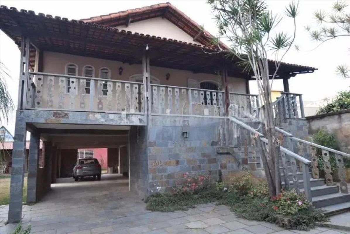 Casa, Camargos, 4 Quartos, 10 Vagas