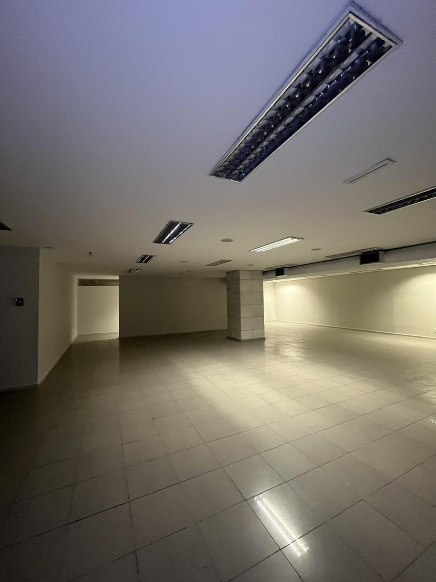 Prédio, Centro, 0 Quarto, 23 Vagas