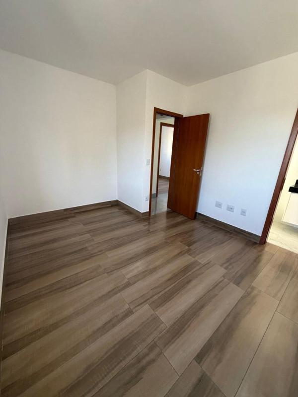 Apartamento, Tirol (barreiro), 3 Quartos, 2 Vagas, 1 Suíte