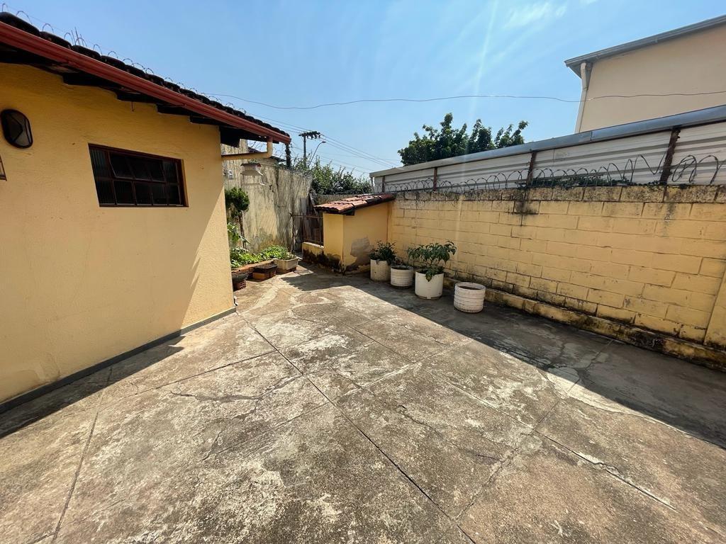 Casa, Jardim Balneário, 5 Quartos, 5 Vagas, 2 Suítes